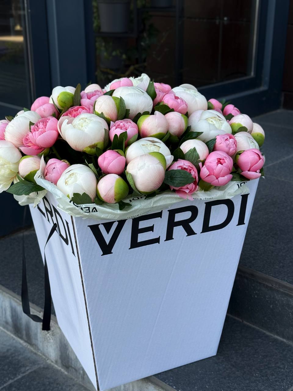 Букет з півоній 