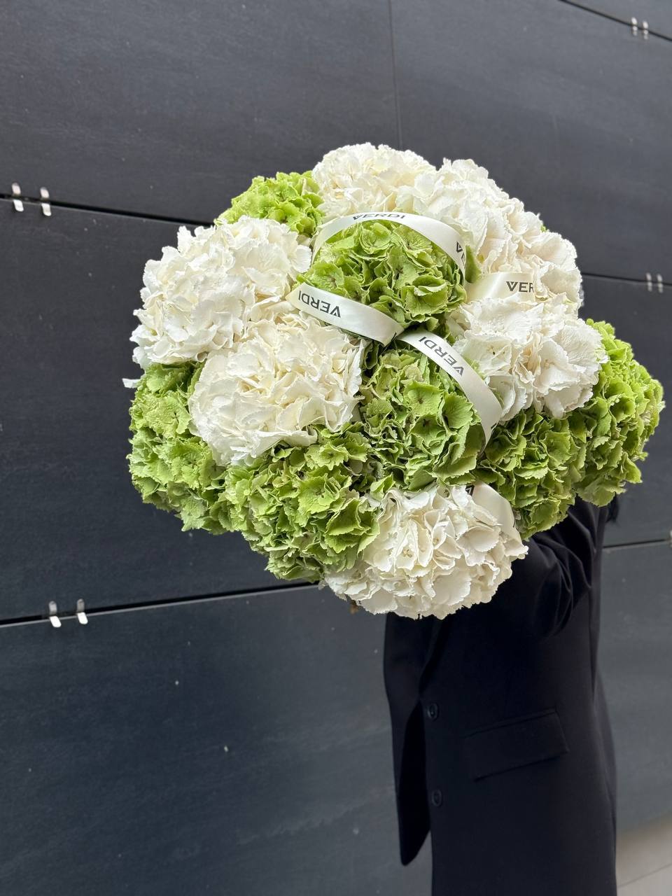 Букет з гортензій Verena White та Calyx Werena 