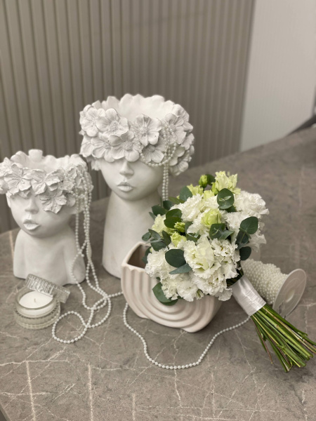 Букет для нареченої - еустома та евкаліпт 