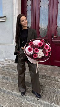 Букет з гортензій, хризантем та гербер