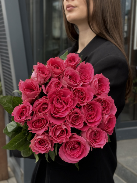 Монобукет з рожевої троянди Watergame